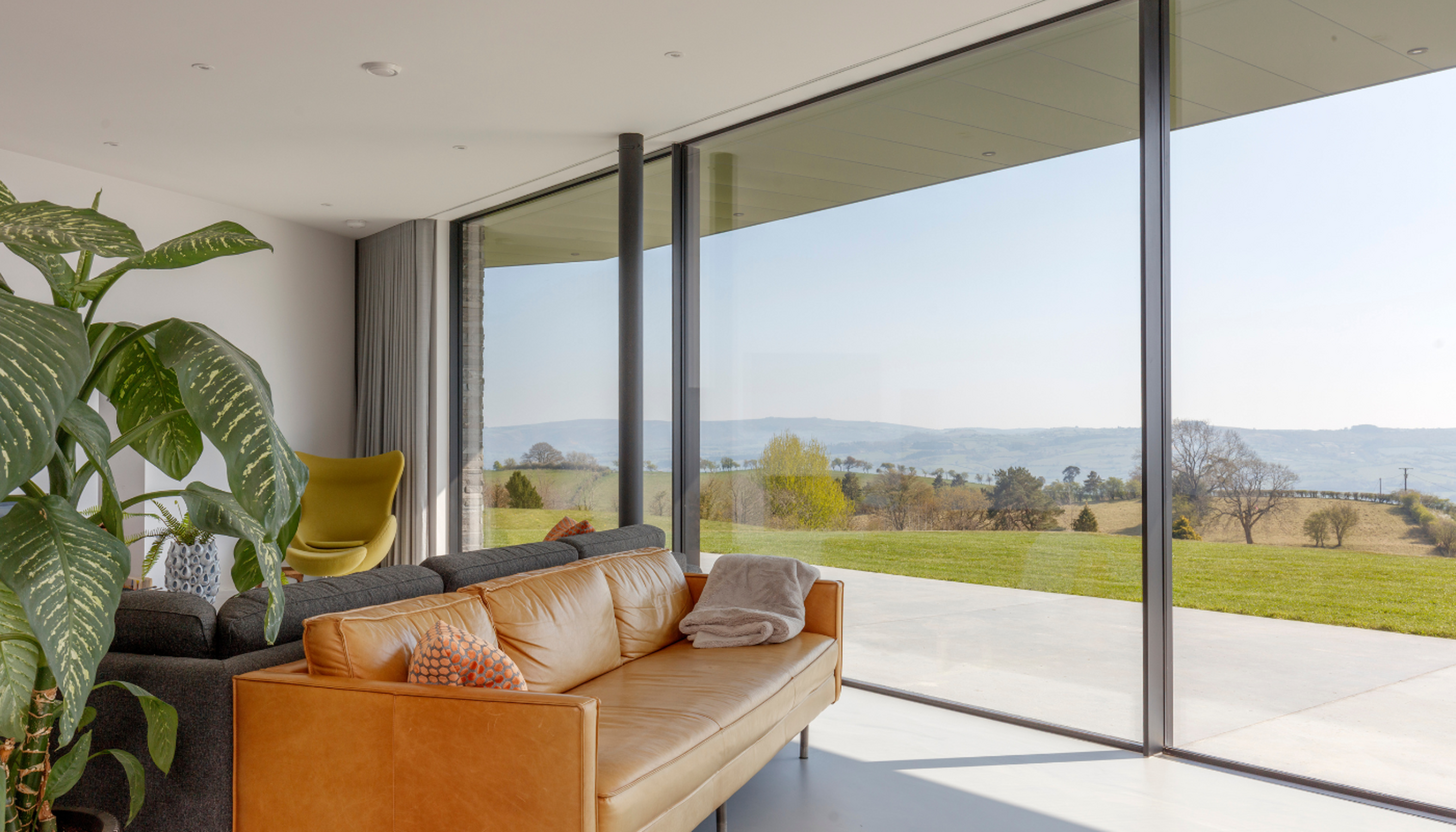 Carpe Diem Panoramic Sliding Doors in Westbury